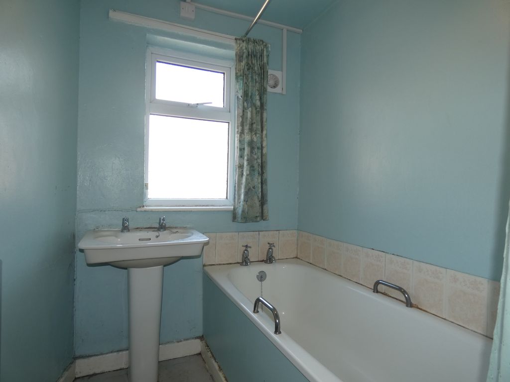 Bathroom- click for photo gallery